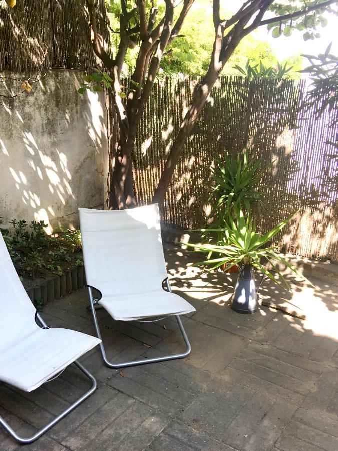 Dans une maison, appartement indépendant et jardin Perpignano Esterno foto