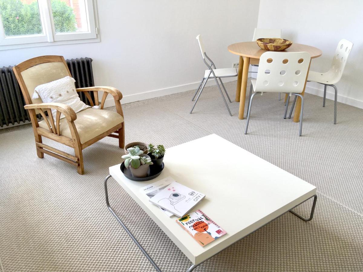 Dans une maison, appartement indépendant et jardin Perpignano Esterno foto