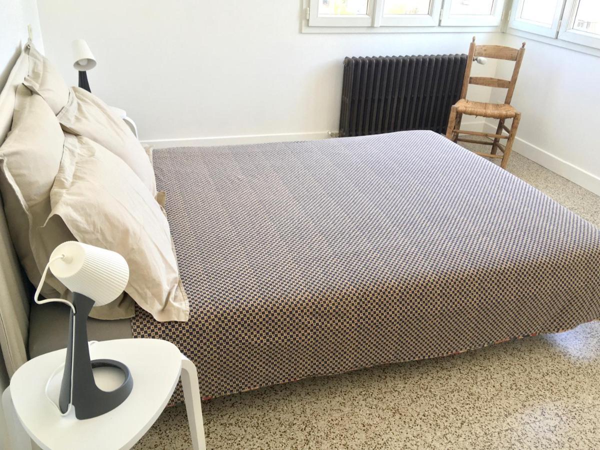 Dans une maison, appartement indépendant et jardin Perpignano Esterno foto
