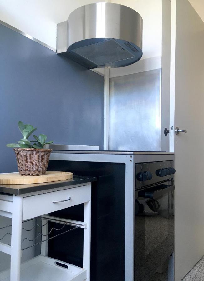 Dans une maison, appartement indépendant et jardin Perpignano Esterno foto
