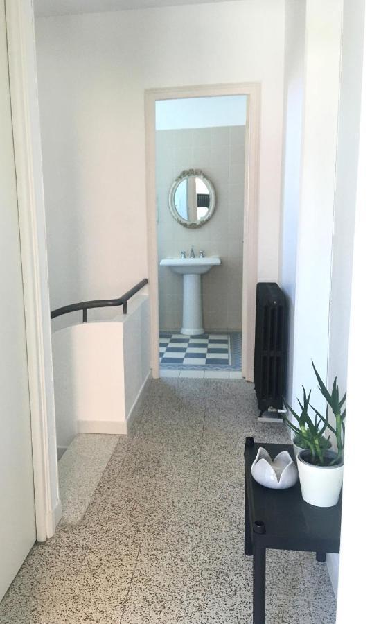 Dans une maison, appartement indépendant et jardin Perpignano Esterno foto